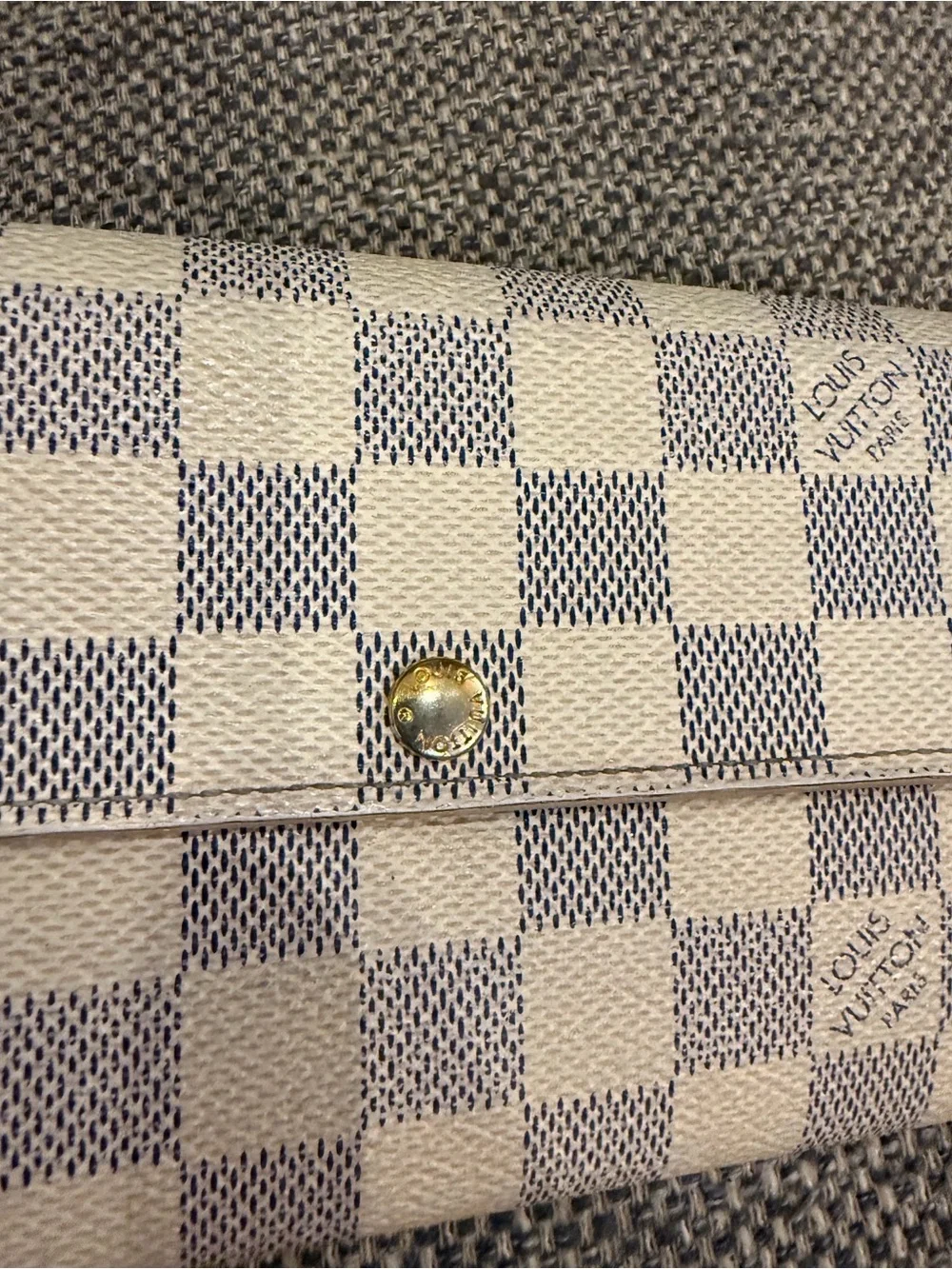 Authentic Louis Vuitton Artsy MM Damier Azul with matching Sarah Wallet